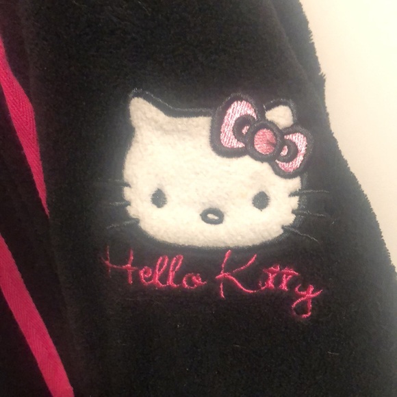 Hello Kitty soft plush zip up with ears in the hood - Picture 3 of 4